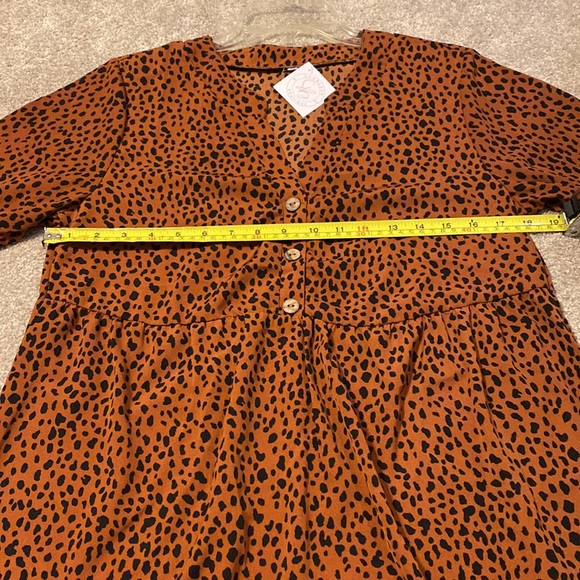 Boutique:Cheetah print brown with black spots, Bell sleeve dress never worn - Picture 8 of 11